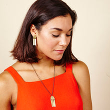 Load image into Gallery viewer, Golden Fringe Rounded Necklace

