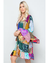 Load image into Gallery viewer, Long-sleeved Patchwork Knee-length Kimono
