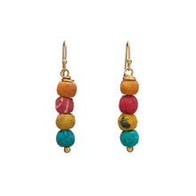 Load image into Gallery viewer, Quatre Kantha Earrings
